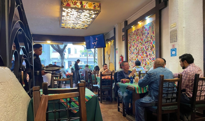 El 66% de las madres en México hacen su propia reservación para el Día de las Madres, revela OpenTable