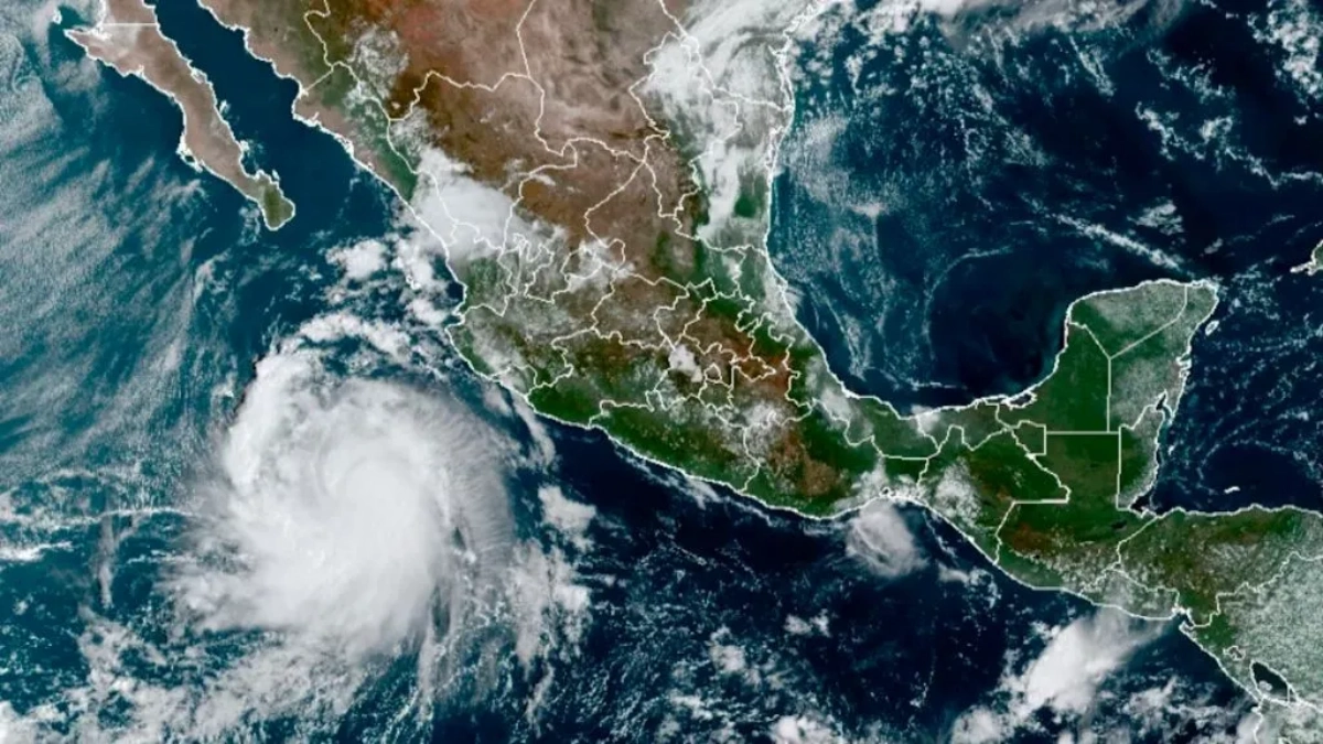 Se intensifica la ola de calor en Hidalgo mientras arranca temporada de ciclones; se espera formación del ciclón Alvin