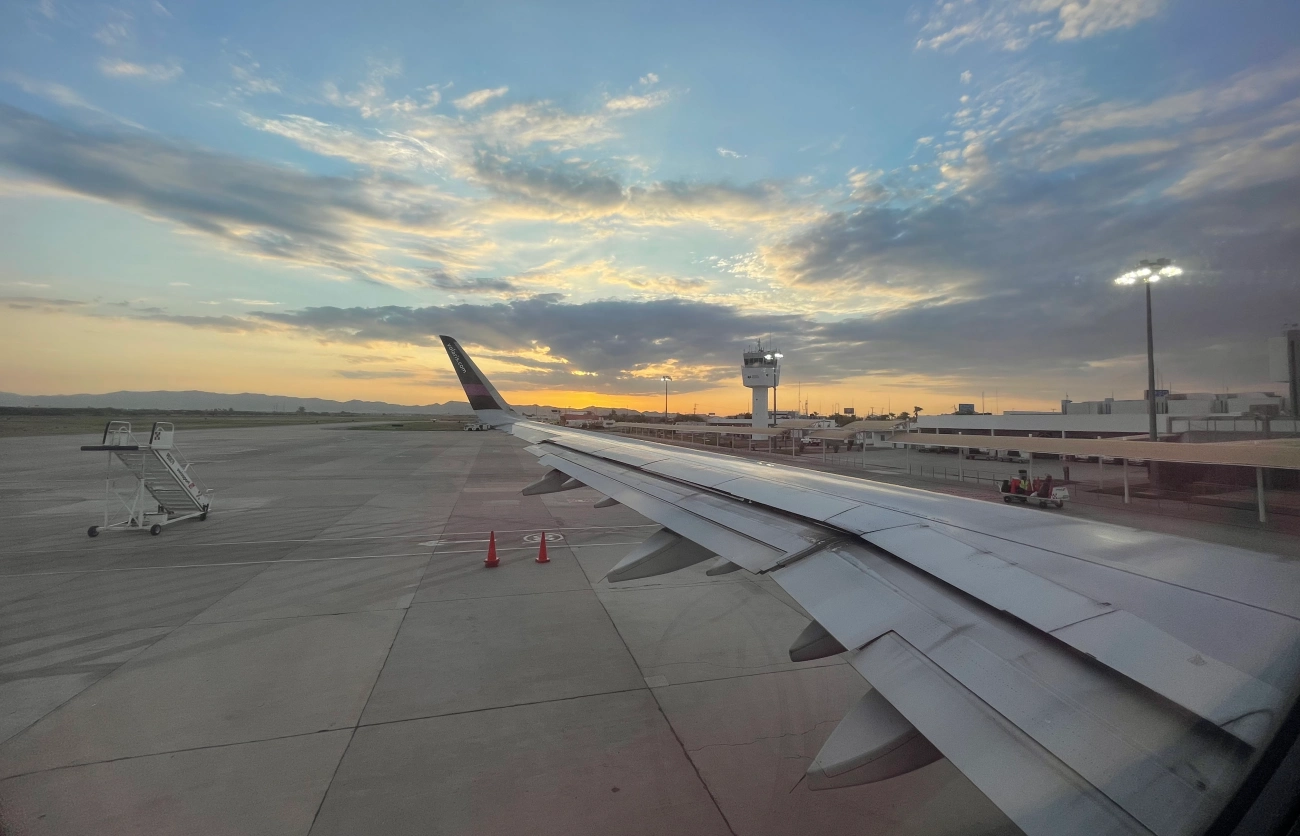 Tras reclamos de EU, SICT defiende mudanza de carga al AIFA y reducción en el AICM