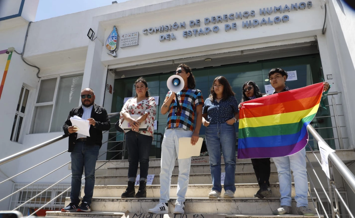 Activistas piden intervención de la CNDH por presuntas irregularidades de Ana Karen Parra