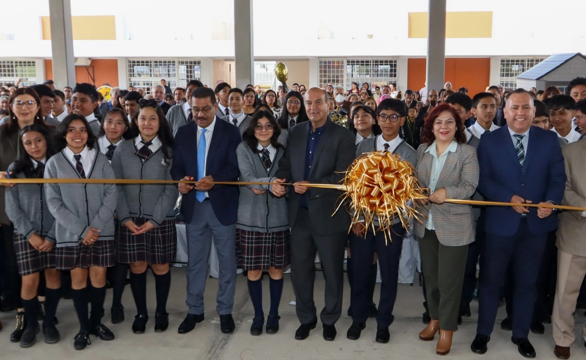 SEPH inaugura infraestructura en secundaria de Pachuca con inversión de más de 5.7 mdp