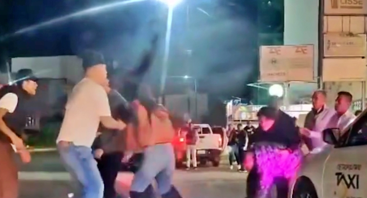 Video: Riña campal en Zona Plateada de Pachuca tras salida de bar