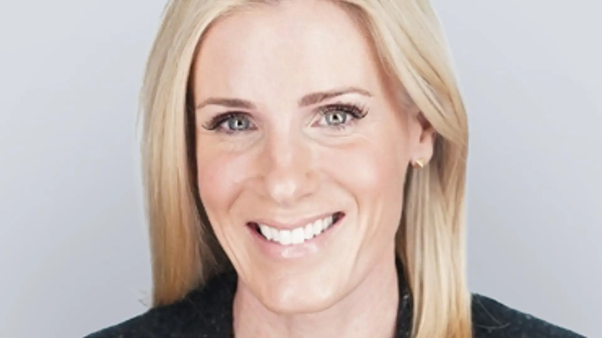 Ejecutivos de Astronomer renuncian tras escándalo en concierto de Coldplay