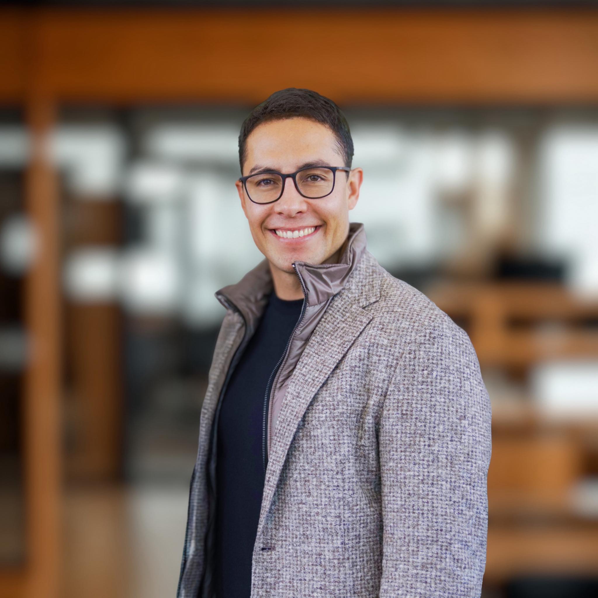 Jorge Reyes se rodea de “peso pluma” político: expriistas que ya no pesan en Pachuca