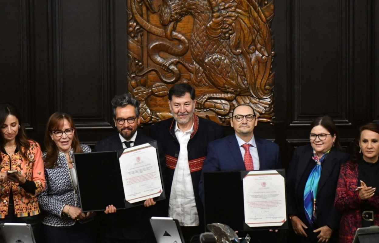 Ratificación de embajadores: Genaro Lozano va a Italia amid críticas por falta de carrera diplomática; Francisco de la Torre, embajador de carrera a Indonesia.