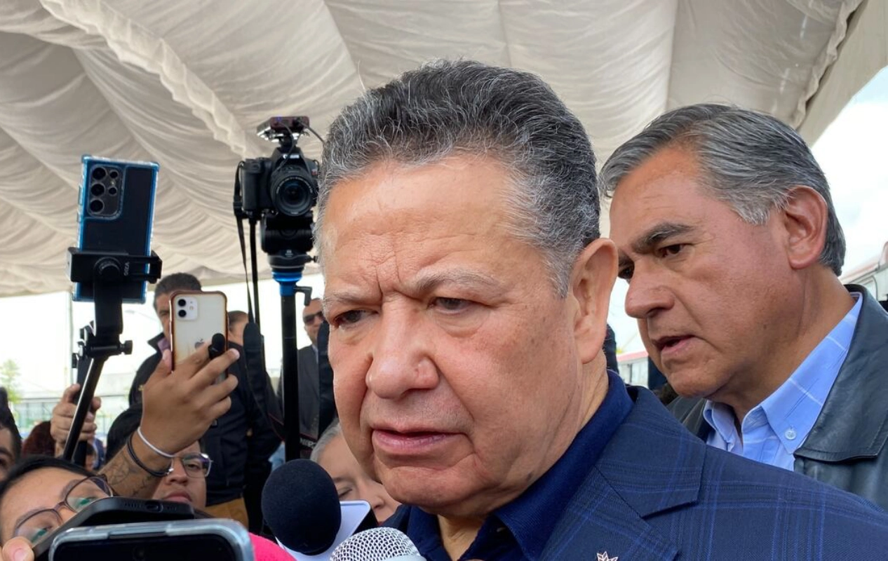 El gobernador Menchaca acompañado de la Guardia Nacional y Sedena en un operativo de seguridad en Tula.