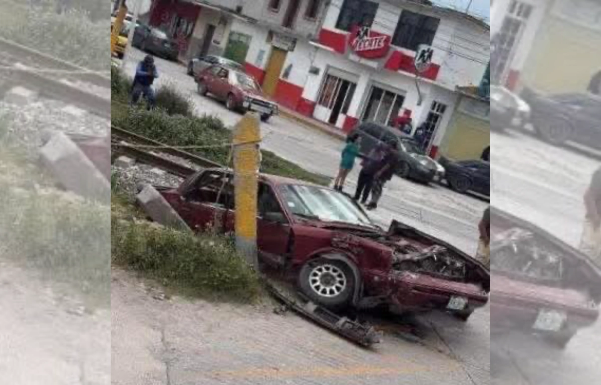 Tren embiste a automóvil en Atotonilco de Tula; ocupantes resultan ilesos