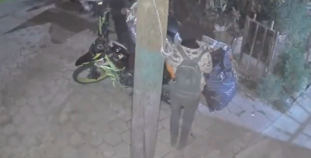 VIDEO: Alarma frustra robo de motocicleta en Infonavit Venta Prieta, Pachuca