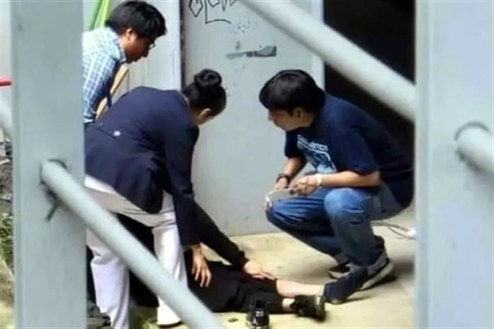 Tras lesionar de muerte a su compañero en el CCH Sur, el presunto atacante se lanzó de un edificio quedando fracturado de las piernas. Foto: Especial