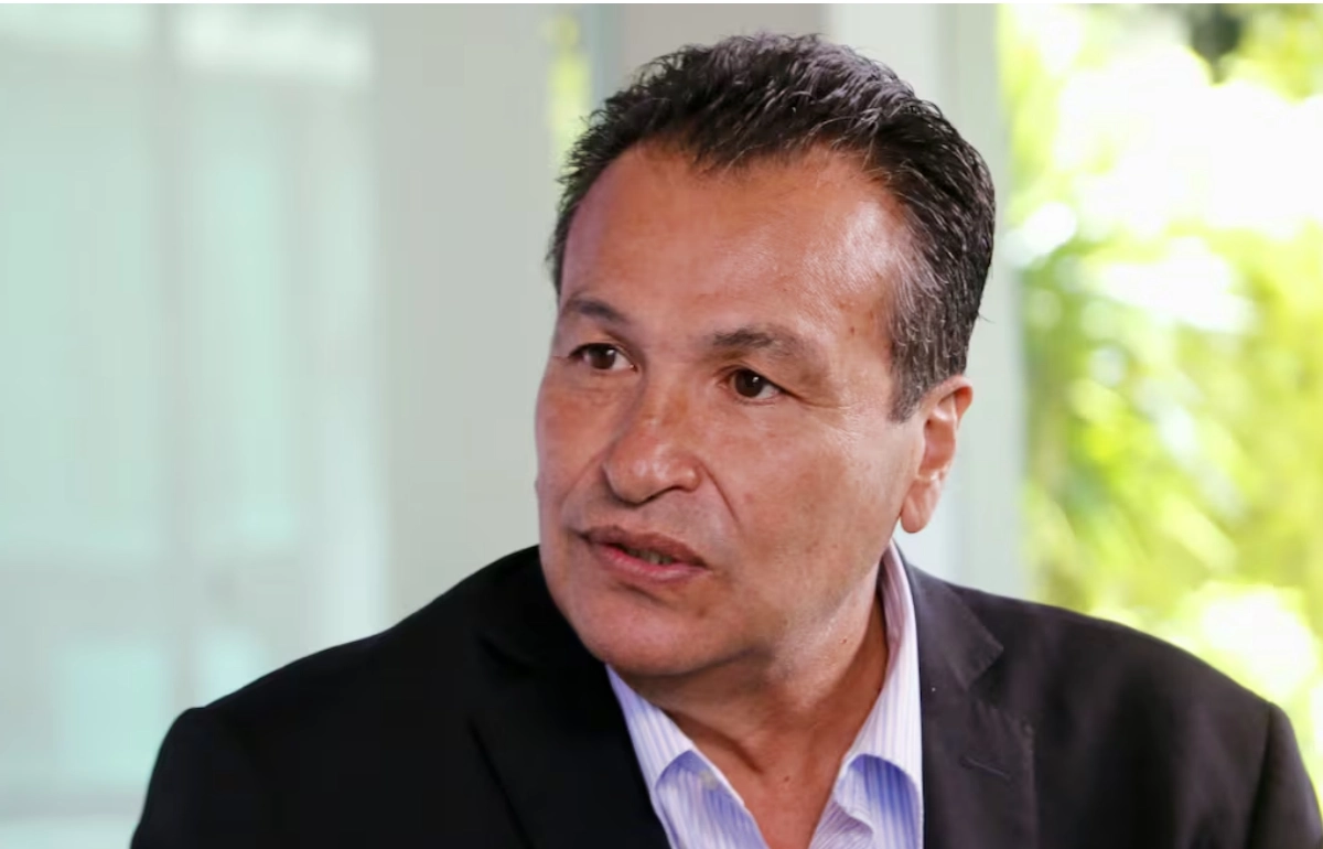 Contraloría de Hidalgo reporta más de 100 renuncias por doble sueldo en ayuntamientos y educación.