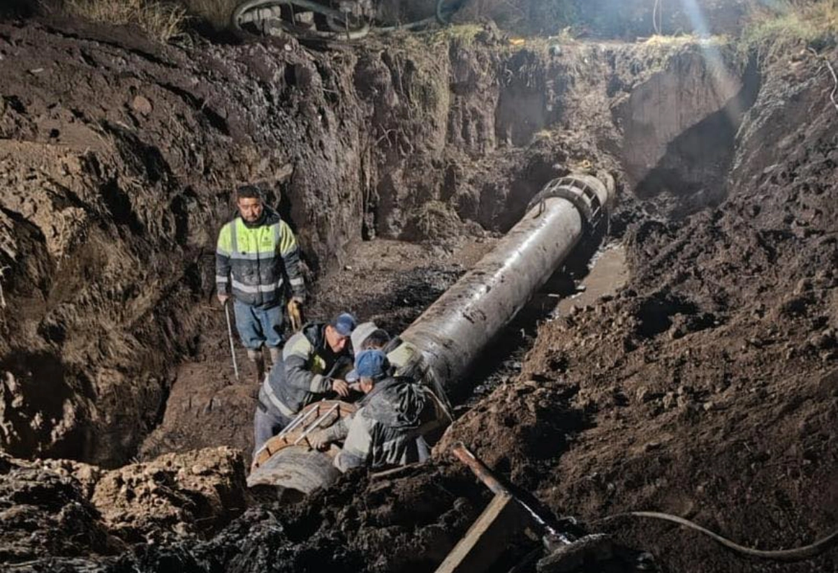 Sin agua más de 10 colonias en Pachuca por fuga en el Acueducto Laguna