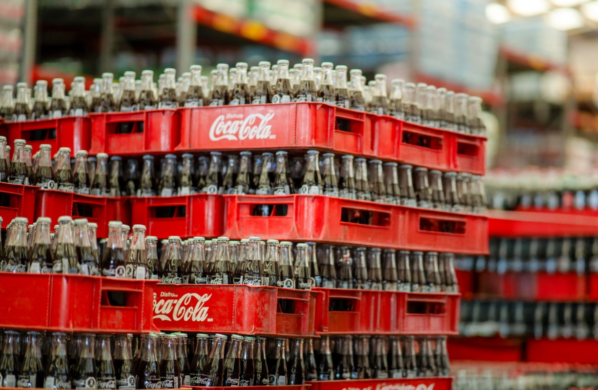 Coca-Cola se tambalea: el nuevo IEPS le da un trago amargo a su expansión en México