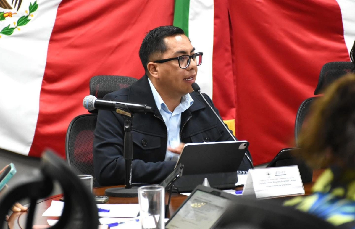 Diputado cambia destino de víveres y los entrega donde trabaja su hermano