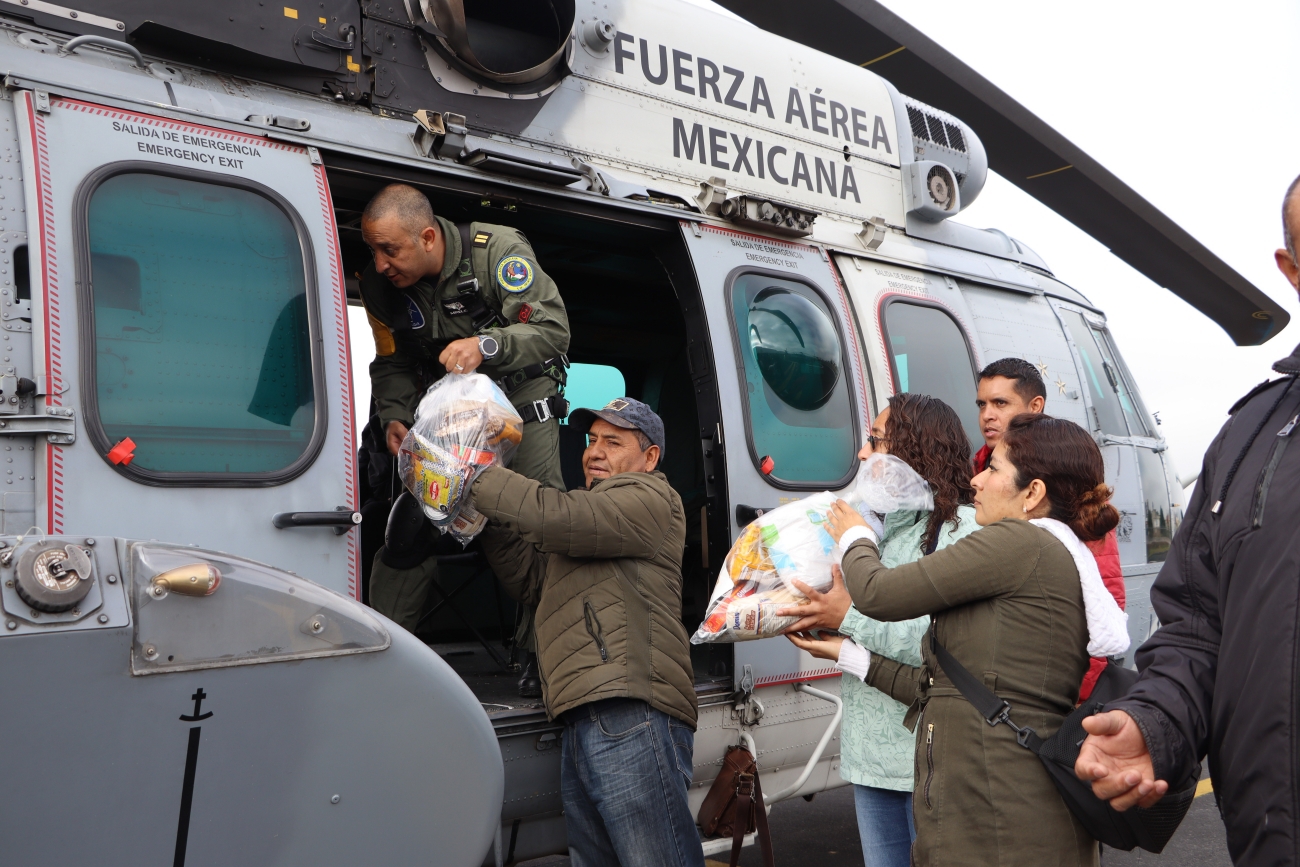 Salen de Pachuca aeronaves con ayuda humanitaria para zonas afectadas por lluvias en Hidalgo