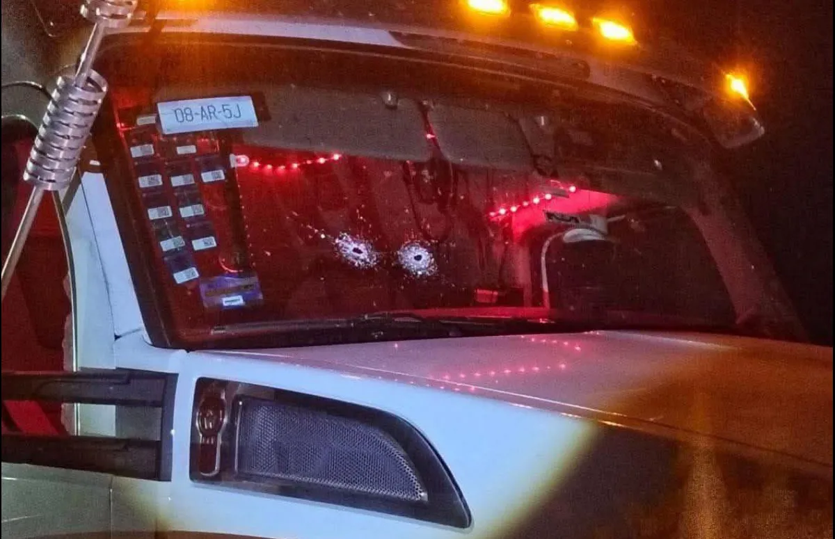 “No me detuve, quería vivir”: trailero de 19 años escapa herido de asalto en la autopista Arco Norte