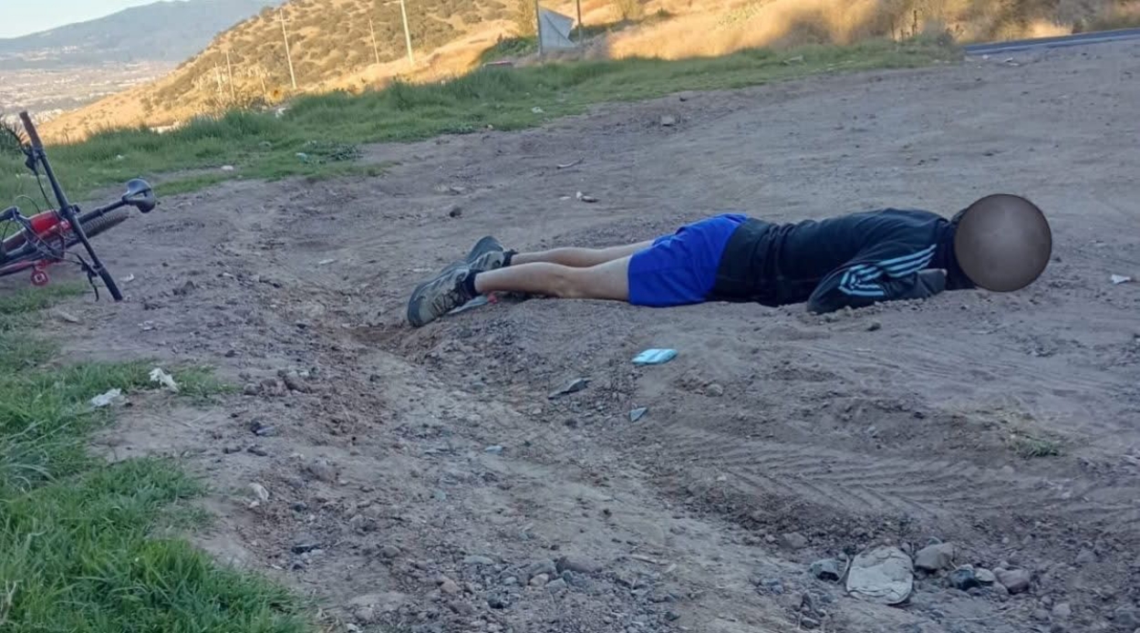 Sale a correr y muere en Tulancingo: hallan su cuerpo junto a la carretera México–Tuxpan